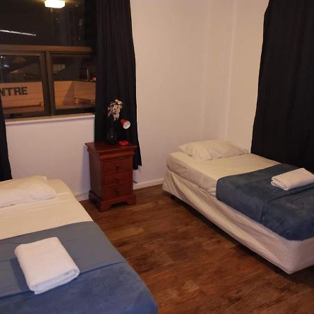 غولد كوست Surfers Holiday Apartments المظهر الخارجي الصورة