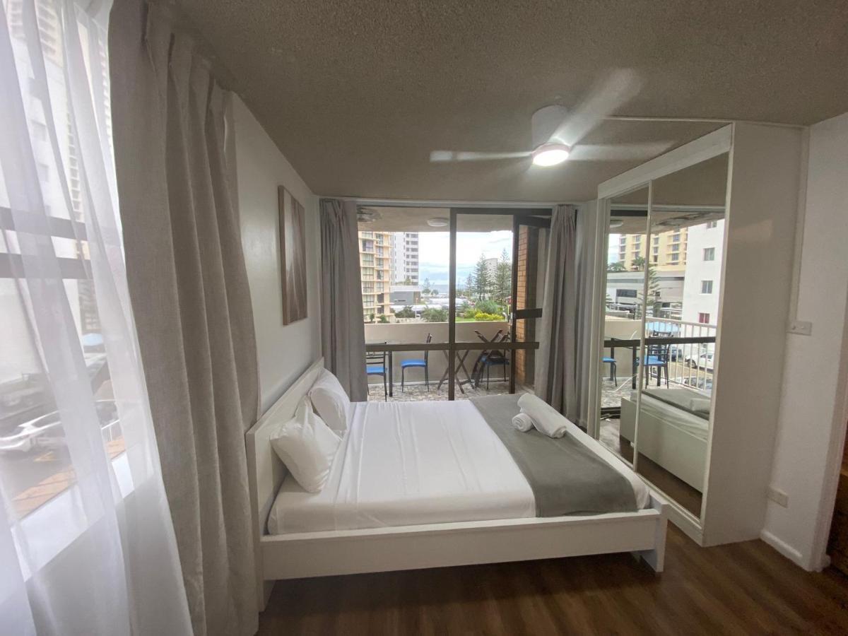 غولد كوست Surfers Holiday Apartments المظهر الخارجي الصورة