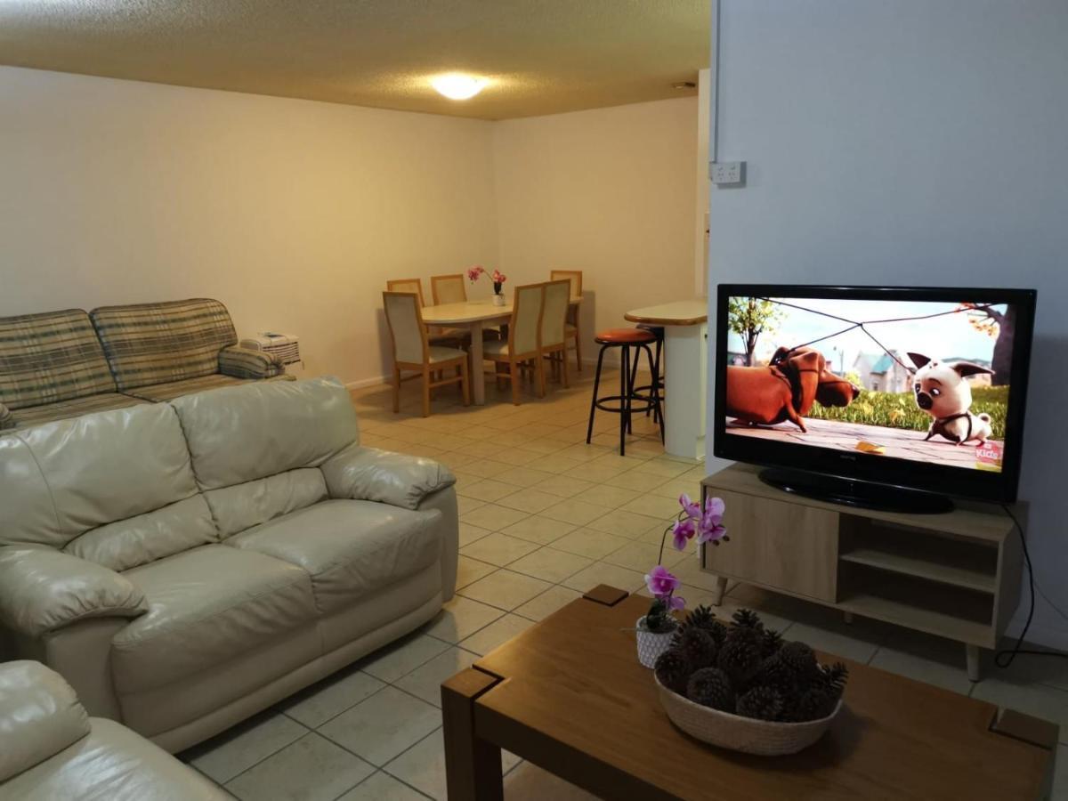 غولد كوست Surfers Holiday Apartments المظهر الخارجي الصورة